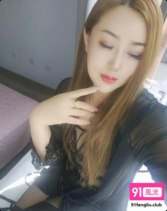 黑丝皇后